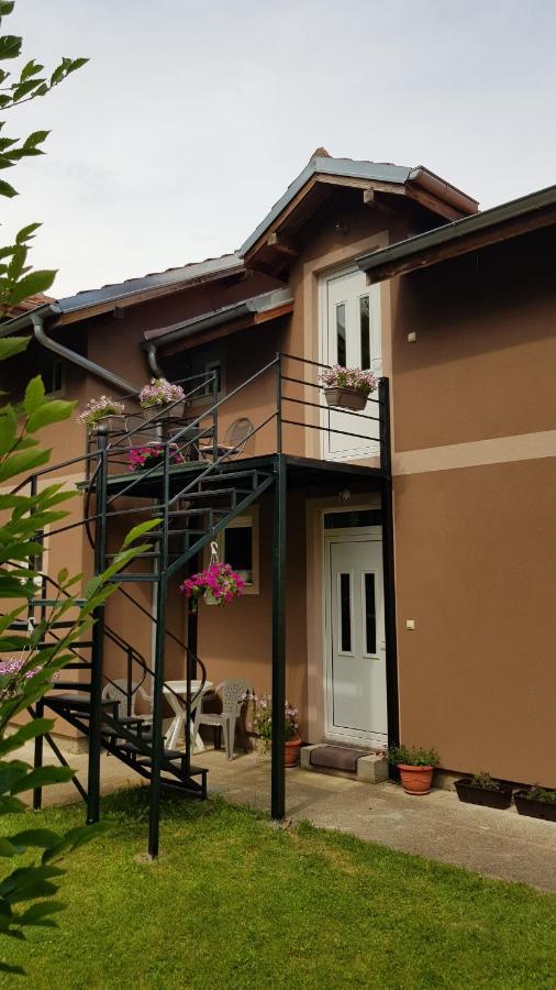 Apartmani V&F Врнячка-Баня Экстерьер фото